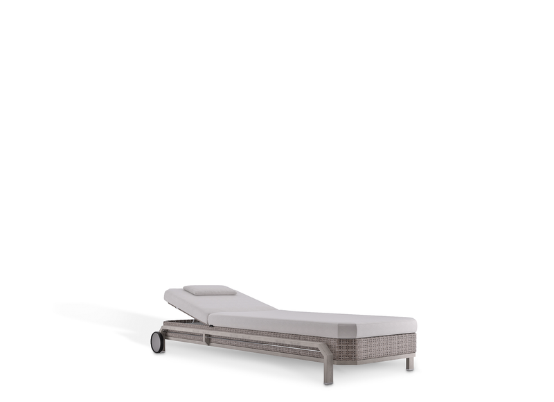 Hampton Wood Sunlounger