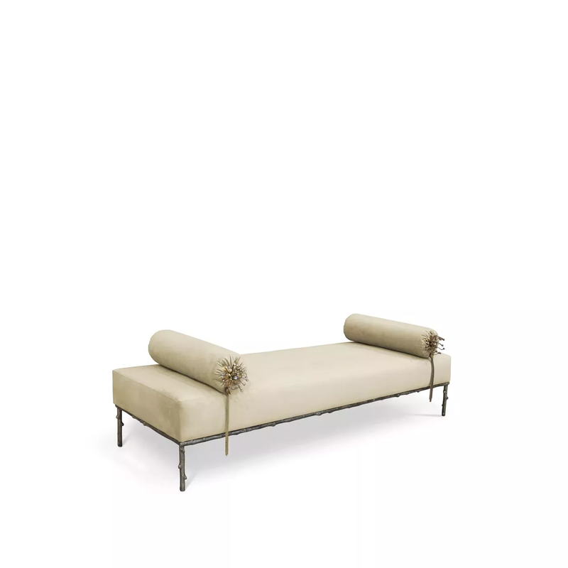 Privê Bench alternate view